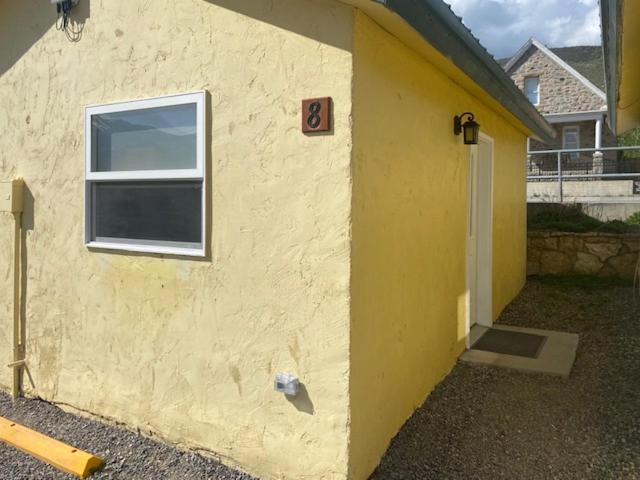 Yellowstone Riverside Cottages Gardiner Exterior foto